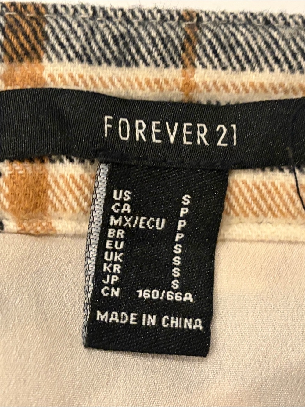Forever 21 Cream and Black Plaid Chain Mini Skirt - Size Small - Picture 4 of 6